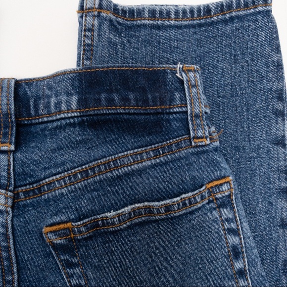 ABERCROMBIE & FITCH Ultra High Rise Ankle Straight Jeans Medium Wash Size 0 / 25 - Picture 8 of 9